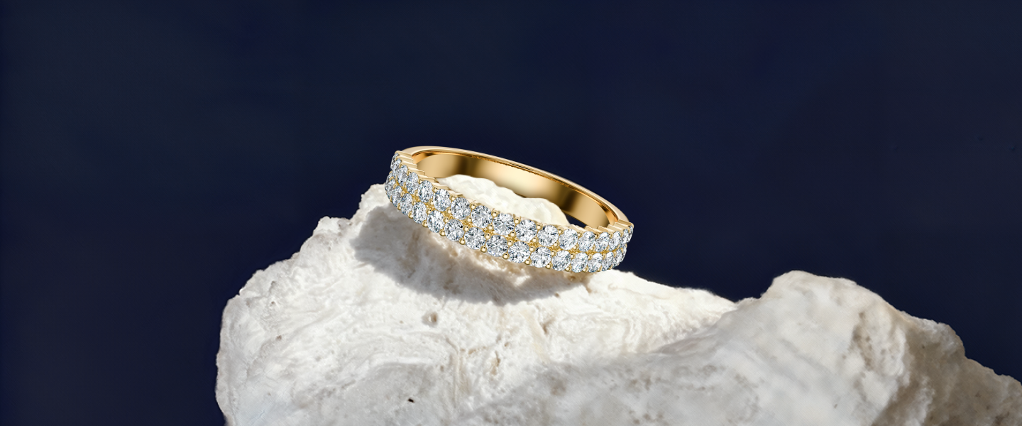 Коллекция с дорожками бриллиантов